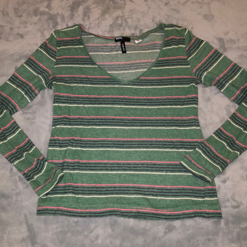 Slim Fit V-Neck Striped Top